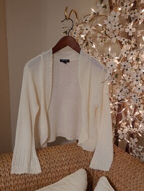 Notations Cream Open-Front Crochet Shrug